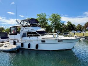 1986 President 37  Aft Cabin