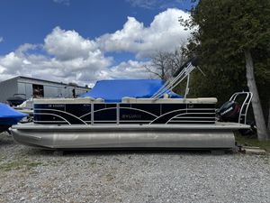 Sylvan 8522 Cruise 2018