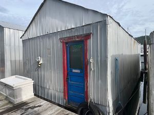 1992 Boat House Boathouse