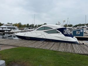 2013 Cruisers Yachts 540 Sports Coupe