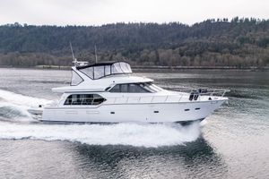 2000 Bayliner 5788 Pilot House Motoryacht