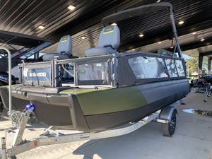 2026 Sea-Doo Switch Fish 21 - 300 HP