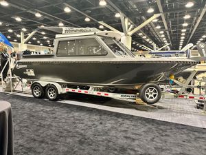 2026 Coyote 250 Pursuit