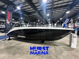 2026 Yamaha AR250