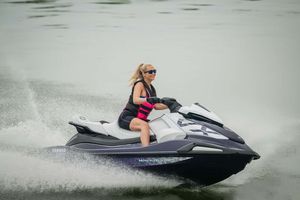 Yamaha VX Cruiser HO Nightshade/White 2026