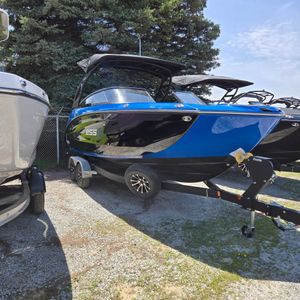 2026 Yamaha 255XD Utopia Blue