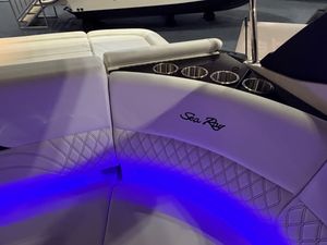 2026 Sea Ray SLX 260