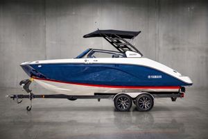 2026 Yamaha 222SD