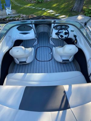 2010 Four Winns H190