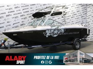 2007 Nautique Super Air Nautique 220