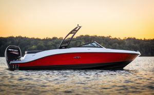 2022 Sea Ray SPX 210