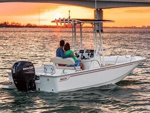 2026 Boston Whaler 190 Montauk