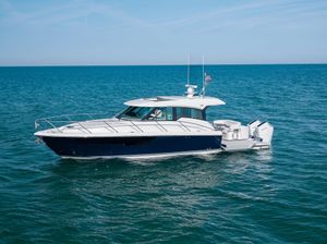 2027 Tiara 43 LE