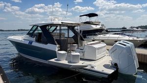 2027 Tiara 43 LE