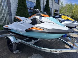 2026 Yamaha JetBlaster LTD White/Mint Waverunner