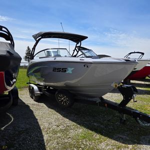 Yamaha 255XD Dolphin Grey 2026