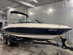 2014 Sea Ray 210 SLX
