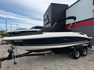 2014 Sea Ray 210 SLX