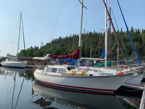 1990 Saturna 33 Pilothouse