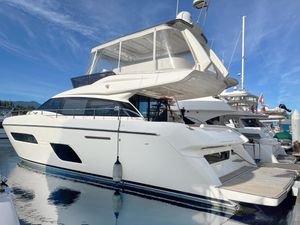 2018 Ferreti 550