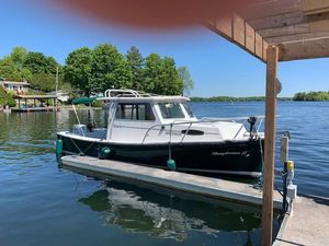 2002 MAGNA MARINE 2500 Sport