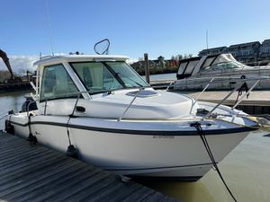 2016 Boston Whaler 285 Conquest