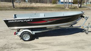2026 Smoker Craft Voyageur 14 Split Seat Short or Long Shaft Boat On