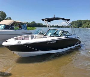 2019 Chaparral H20 Sport