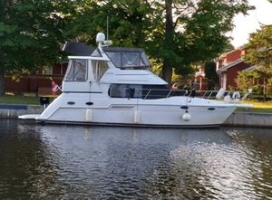 2000 Carver 356 MY