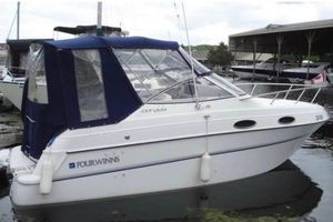 1998 Four Winns 238 Vista
