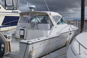 1988 Tiara 3300 Open