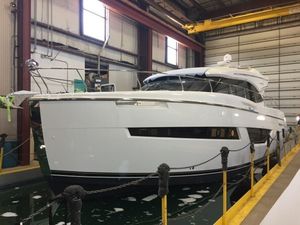 2019 Carver C52 EXPRESS COUPE TQSC 8.3 CUM