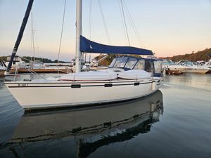 1992 Hunter 36 Vision