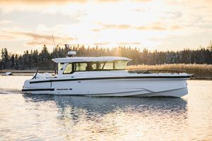 2026 Axopar 38 XC Cross Cabin