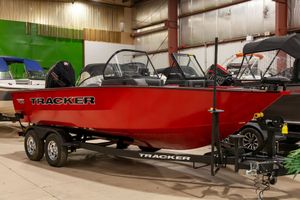 2026 Tracker Targa V-18 Combo