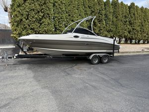 2007 Sea Ray 240 Sundeck