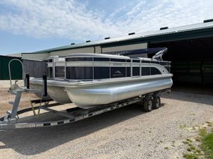 2020 Bennington 22 SS