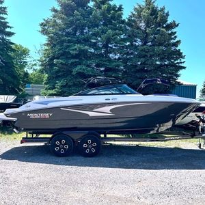 Monterey M22 2025