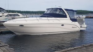 2005 Rinker Fiesta Vee 320