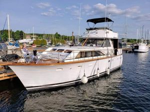 1972 TROJAN 42 FLUSHDECK