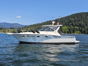 2004 Tiara 3200 Open