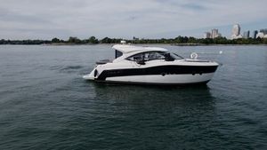 2015 Carver c37