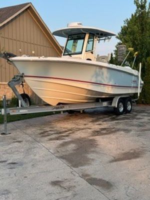 Boston Whaler 250 Outrage 2024