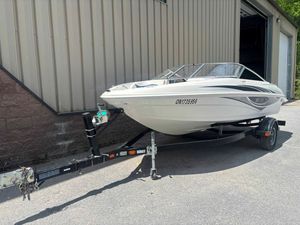 2009 Larson BOWRIDER