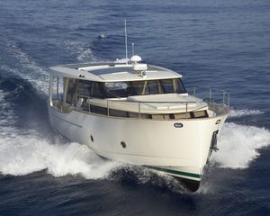 2026 Greenline 40 Hybrid