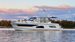 2021 Jeanneau 1095
