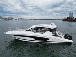 Four Winns V355 Coupe 2022