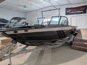 2025 Alumacraft Competitor 185 Sport