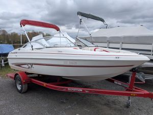 2004 Glastron SX175