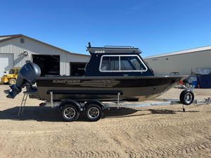 2026 KingFisher 2025 Escape HT